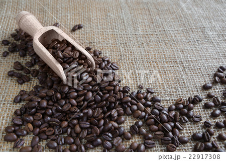 Coffee beans on the rough burlap 22917308