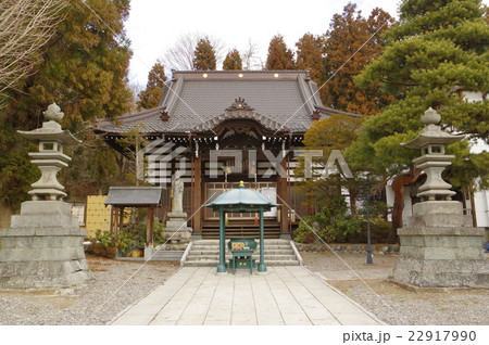 信州　松本の寺院　放光寺　参道～本堂　横　曹洞宗の寺院　本尊は平安後期の十一面観音像 22917990