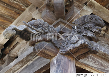 信州　諏訪の寺院　江音寺　山門の彫刻　（獏と獅子）　諏訪大隅流の棟梁　花岡源内豊之の建築 22918572