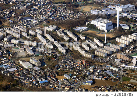 東京都東久留米市の久留米西住宅付近を空撮 22918788