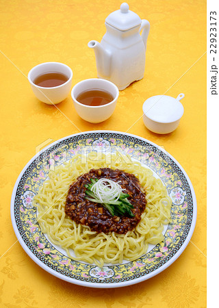 ジャージャー麺　 22923173
