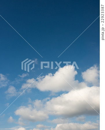 秋の雲 22923387