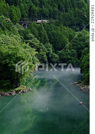 谷と霧と電車０１ 22926881