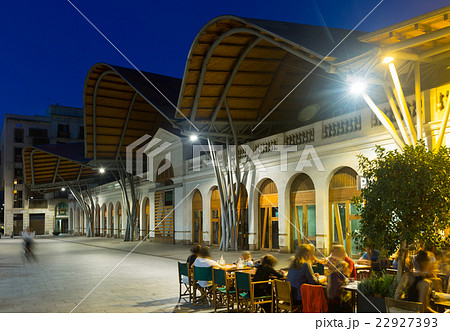 Evening view of Santa Caterina market in Barcelona 22927393
