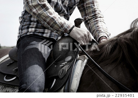男性 乗馬 男性 乗馬 22935401