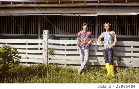 牧場　仕事仲間 22935484