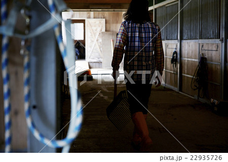 男性 馬 飼育 男性 馬 飼育 22935726
