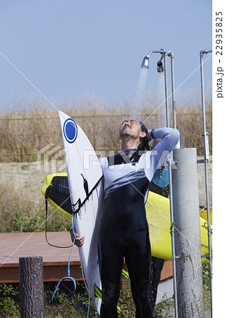 サーファー　ポートレート 22935825