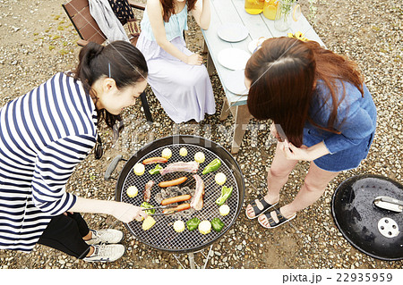 BBQパーティ 22935959