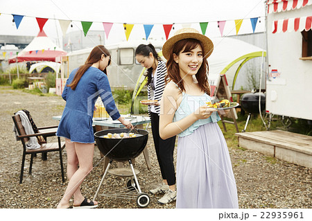 BBQパーティ 22935961