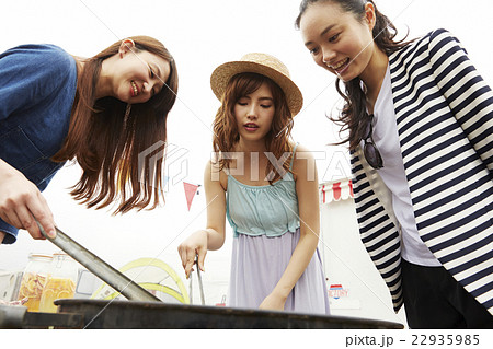 BBQパーティ 22935985