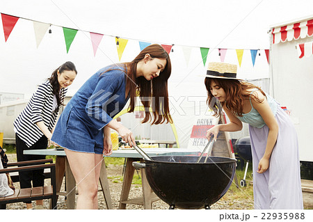BBQパーティ 22935988
