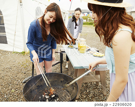 BBQパーティ 22936020