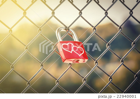 Love Lockers with soft light style 22940001