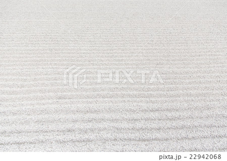 Zen white gravel garden wave pattern landscape 22942068