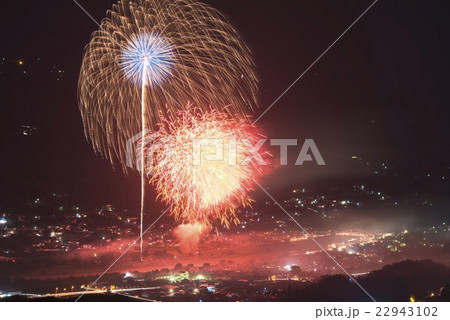 花火と夜景 22943102