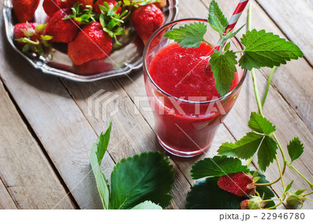 Glass Fresh Strawberry Smoothie Juice Fruits Mint Glass Fresh Strawberry Smoothie Juice Fruits Mint 22946780