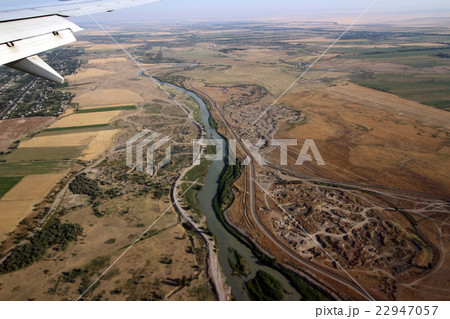 キルギスの川 キルギスの川 22947057