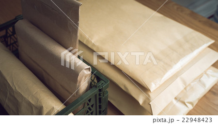 荷物 荷物 22948423