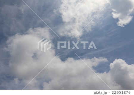 雲 22951875