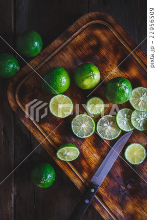 Green Lemons Green Lemons 22956509