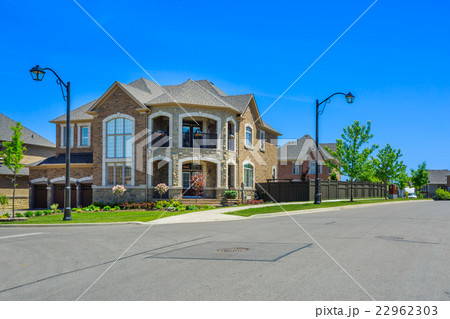 Luxury houses in North America Luxury houses in North America 22962303
