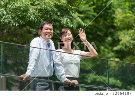 ミドルビジネスパーソン イメージ 22964197