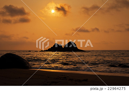 二見ヶ浦の夕日 二見ヶ浦の夕日 22964275