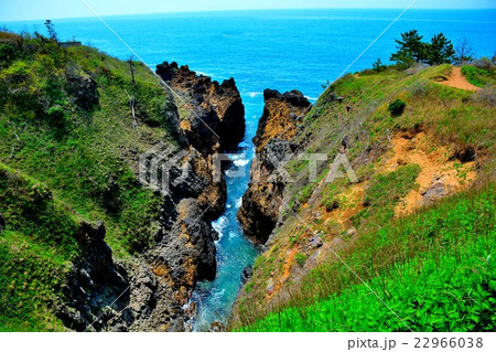 能登金剛・義経の舟隠し（３） 22966038