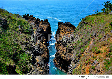 能登金剛・義経の舟隠し（９） 22966046