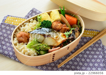 玄米弁当 22966056