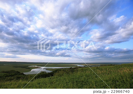 【北海道】霧多布湿原の秋空 【北海道】霧多布湿原の秋空 22966740