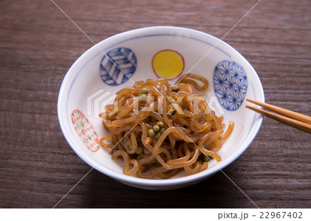 糸こんにゃくの山椒炒り煮 22967402