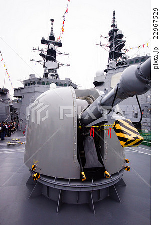護衛艦 むらさめ 主砲・単装速射砲 ( 海上自衛隊 横須賀基地 ) 観艦式・一般公開 護衛艦 むらさめ 主砲・単装速射砲 ( 海上自衛隊 横須賀基地 ) 観艦式・一般公開 22967529