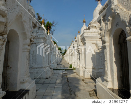 マンダレーのクトードーパゴタ 22968277