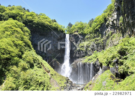 奥日光・華厳の滝 22982971