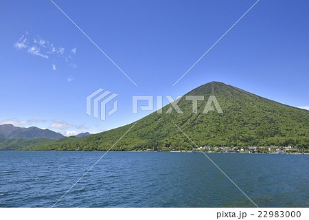 中禅寺湖と男体山 中禅寺湖と男体山 22983000