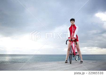 Young woman actively enjoying weekend strolling Young woman actively enjoying weekend strolling 22985530