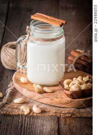 Cashew nut vegan milk  22986055