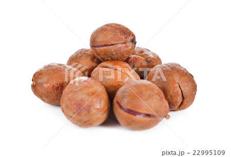 pile of Bambarra Groundnut on white background 22995109