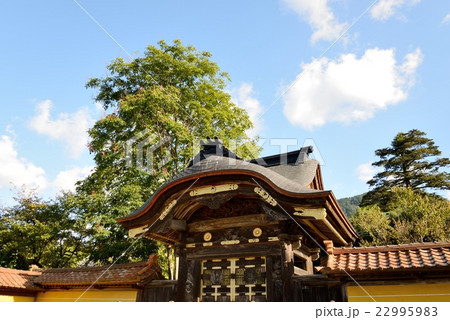 瑞泉寺式台門　真宗大谷派別院　富山県井波 22995983