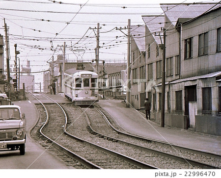 昭和43年東京の下町を行く都電 38系統の写真素材 [22996470] - PIXTA