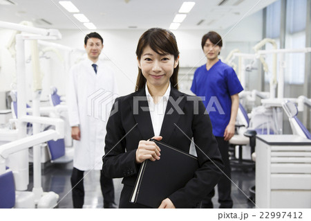 歯医者　歯科　デンタル　MS　MR 22997412