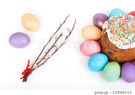 Easter cake and painted eggs Easter cake and painted eggs 22999314