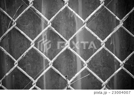 Steel mesh fence,Steel wire mesh on rusty galvaniz Steel mesh fence,Steel wire mesh on rusty galvaniz 23004007