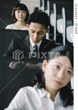 good worker 23007470
