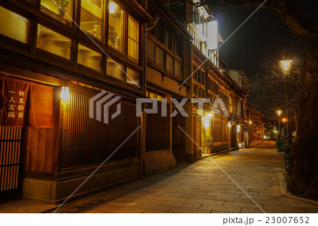 夜の主計町茶屋街2 23007652