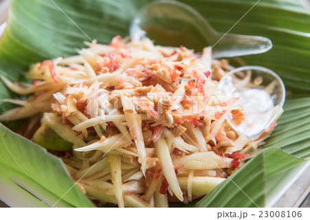 Papaya salad,papaya pok pok,Thai traditional food 23008106