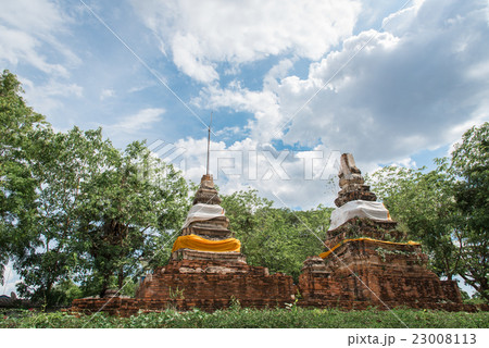 An old temple in Saraburi, Wat Takhae, Thailand An old temple in Saraburi, Wat Takhae, Thailand 23008113