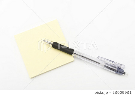 付箋紙とボールペン 23009931